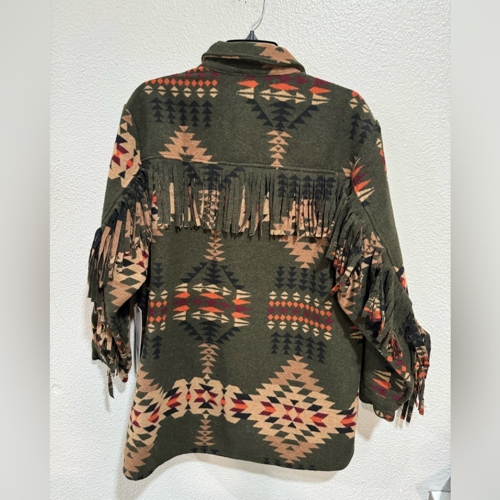 L.I.F.E western Aztec fringe shirt jacket size medium - Picture 7 of 9